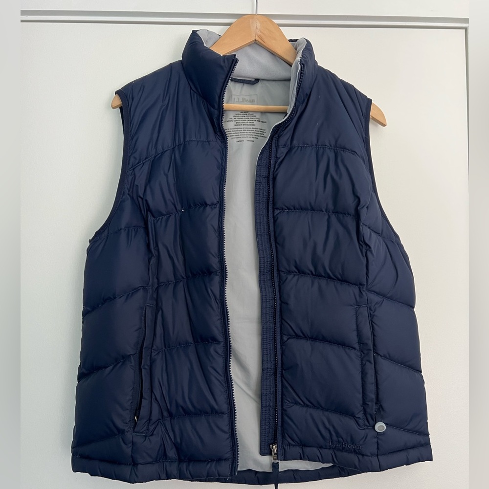 LL Bean navy puffer vest